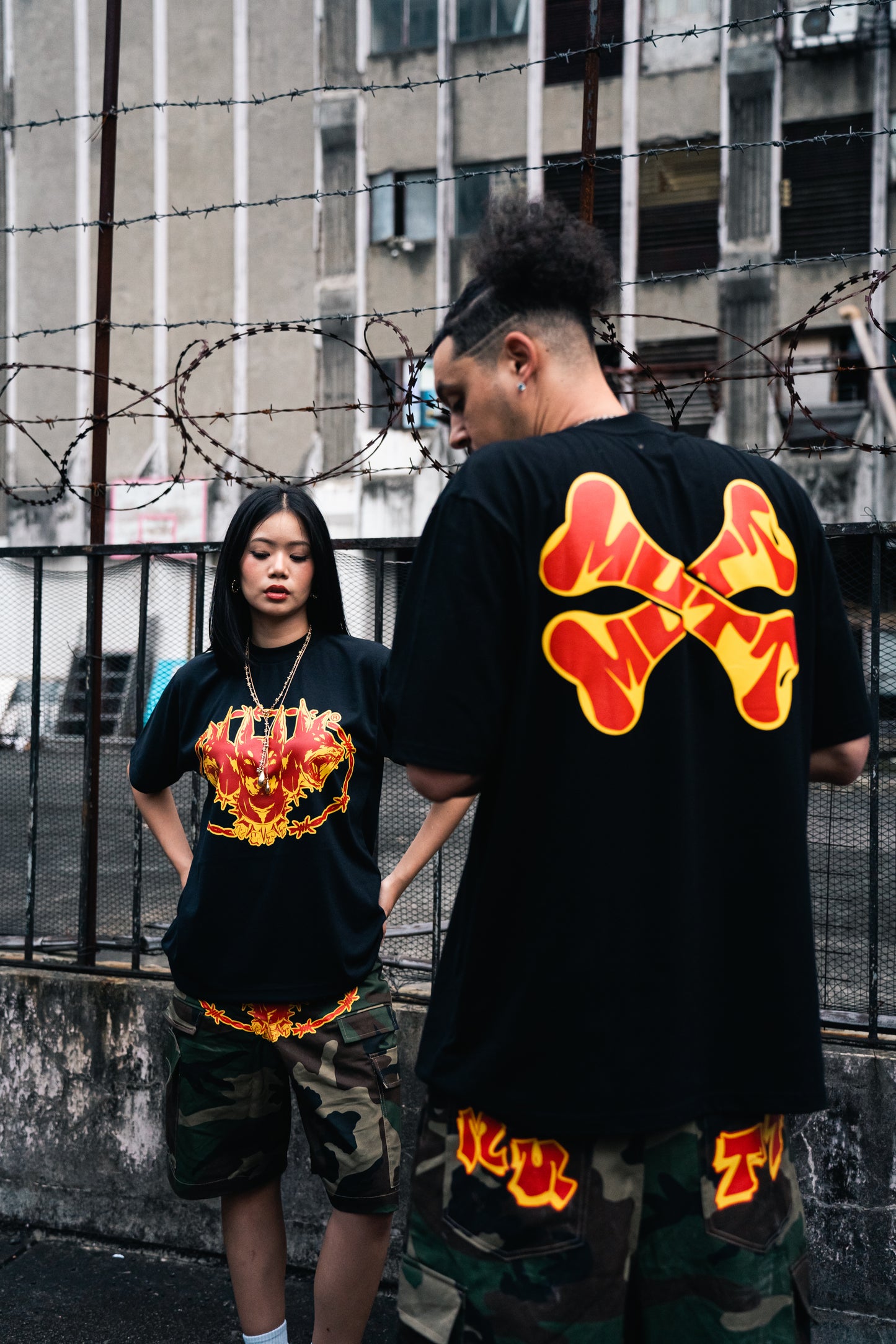 MUTT "INFIERNO" LOGO SHIRT