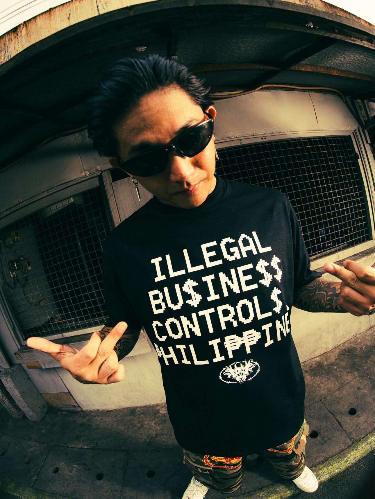MUTT Illegal Business Tee